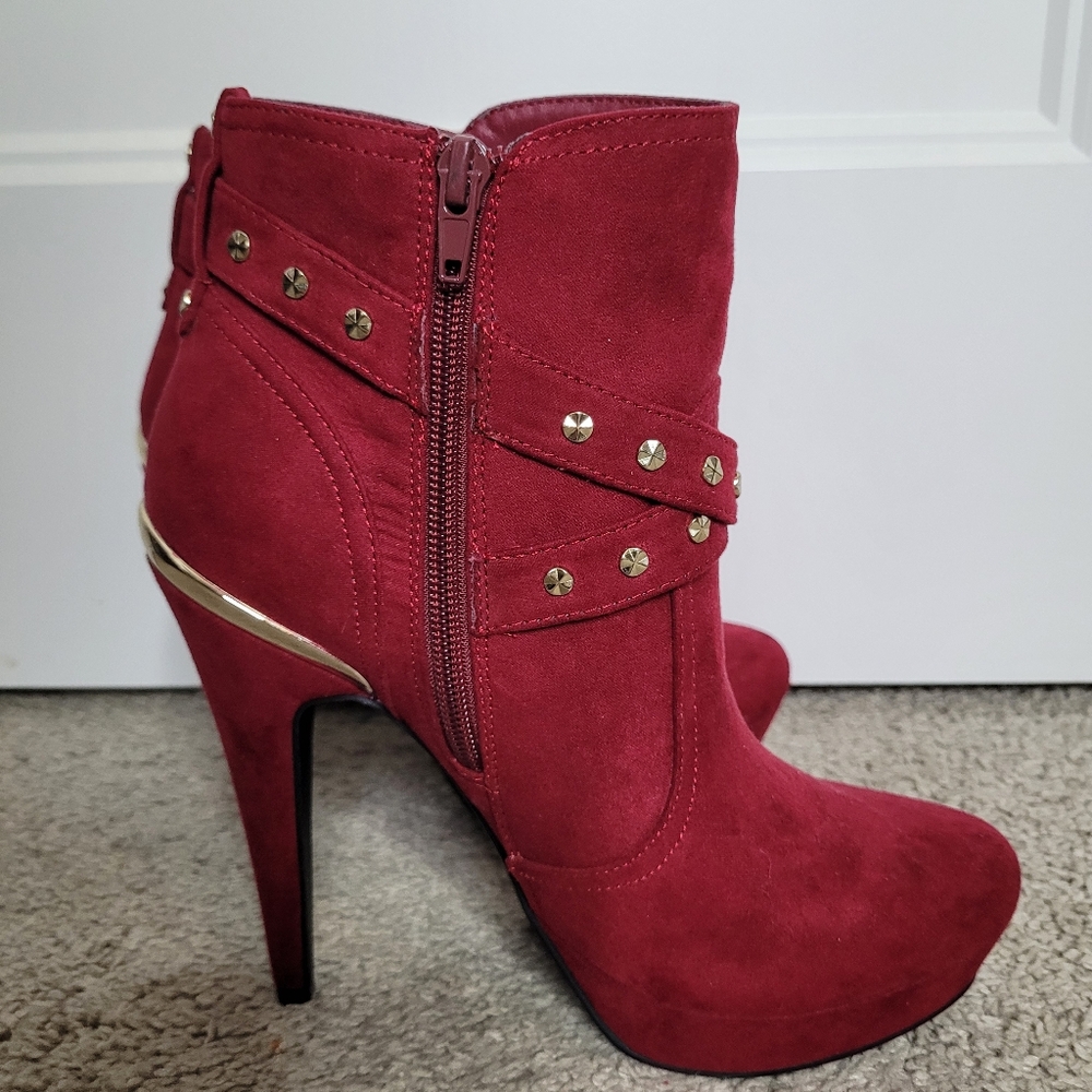 GBG Los Angeles Burgundy Suede Buckle Ankle Booties - Picture 2 of 9